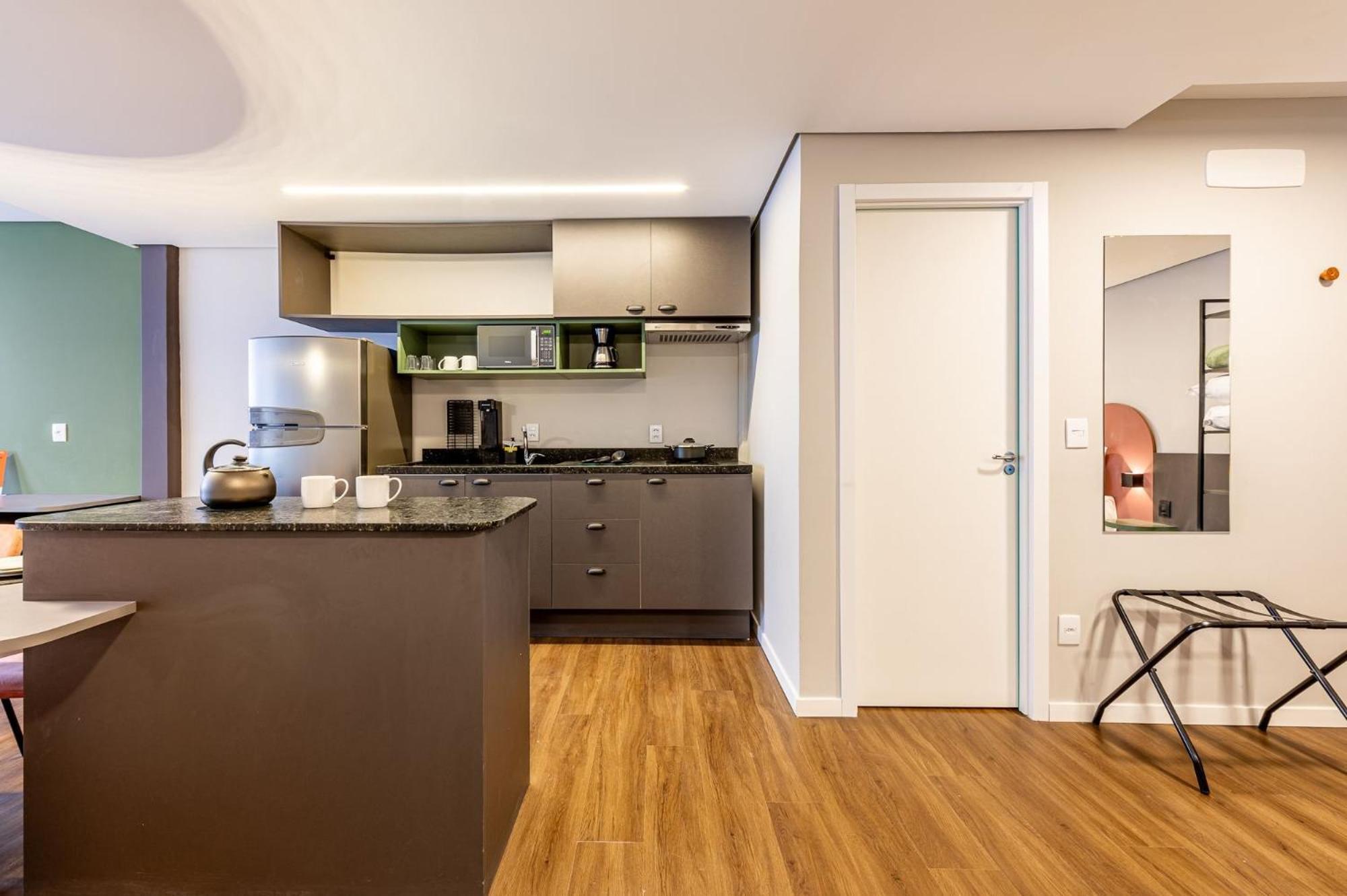 Studio Completo Proximo Ao Centro Historico De Poa - Xtay Cais Порту Алегри Екстериор снимка