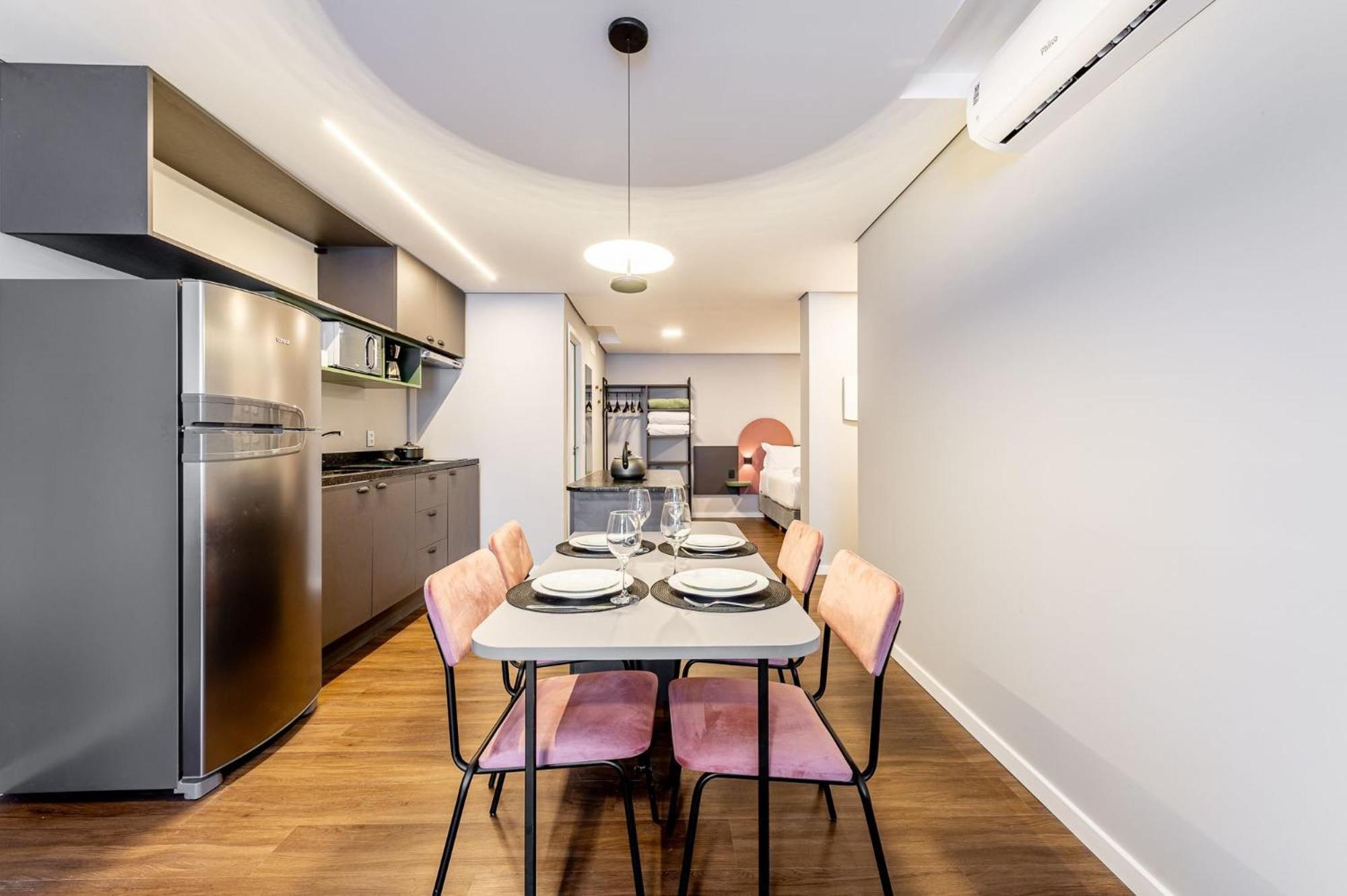 Studio Completo Proximo Ao Centro Historico De Poa - Xtay Cais Порту Алегри Екстериор снимка