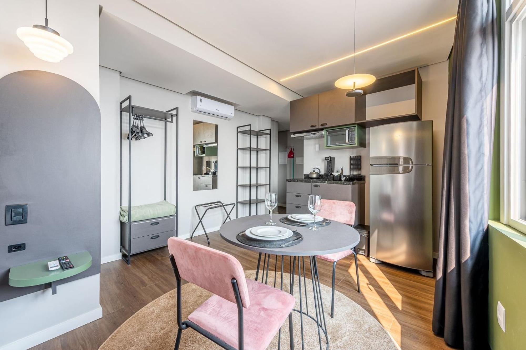Studio Completo Proximo Ao Centro Historico De Poa - Xtay Cais Порту Алегри Екстериор снимка